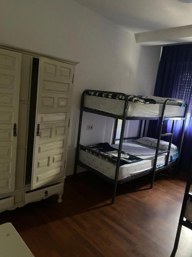 Albergue Pension Flavia ปาดรอน ภายนอก รูปภาพ