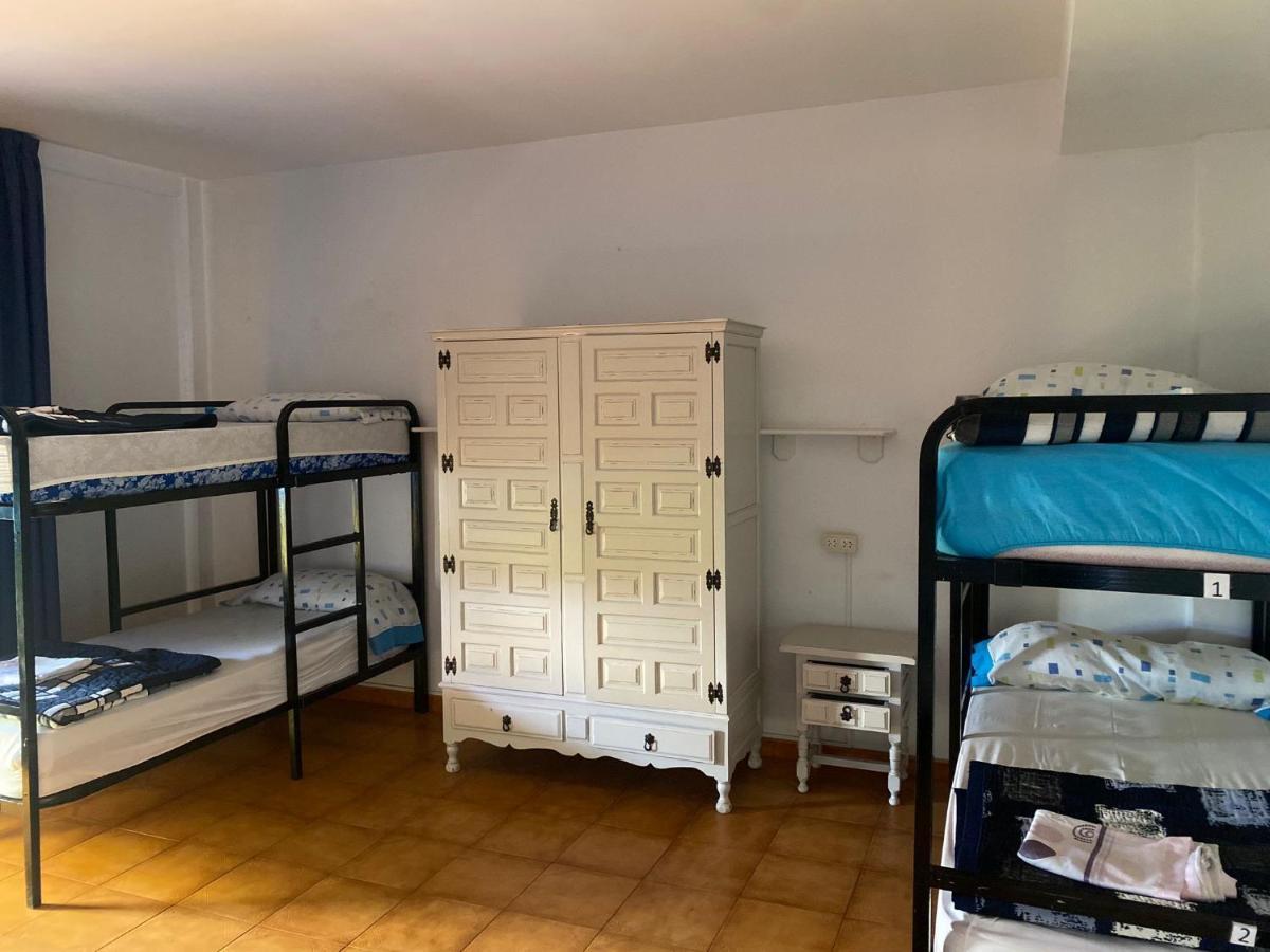 Albergue Pension Flavia ปาดรอน ภายนอก รูปภาพ