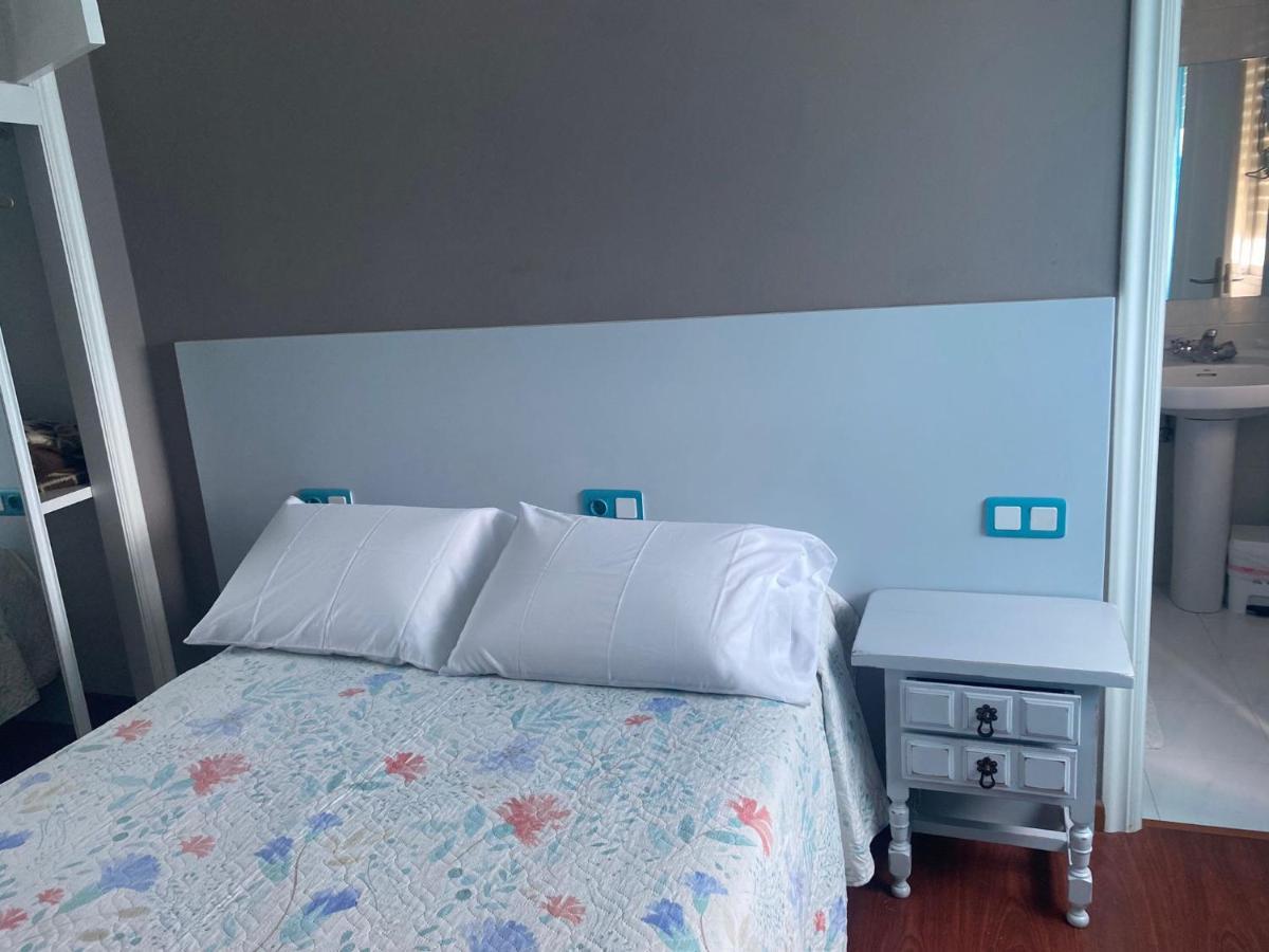 Albergue Pension Flavia ปาดรอน ภายนอก รูปภาพ